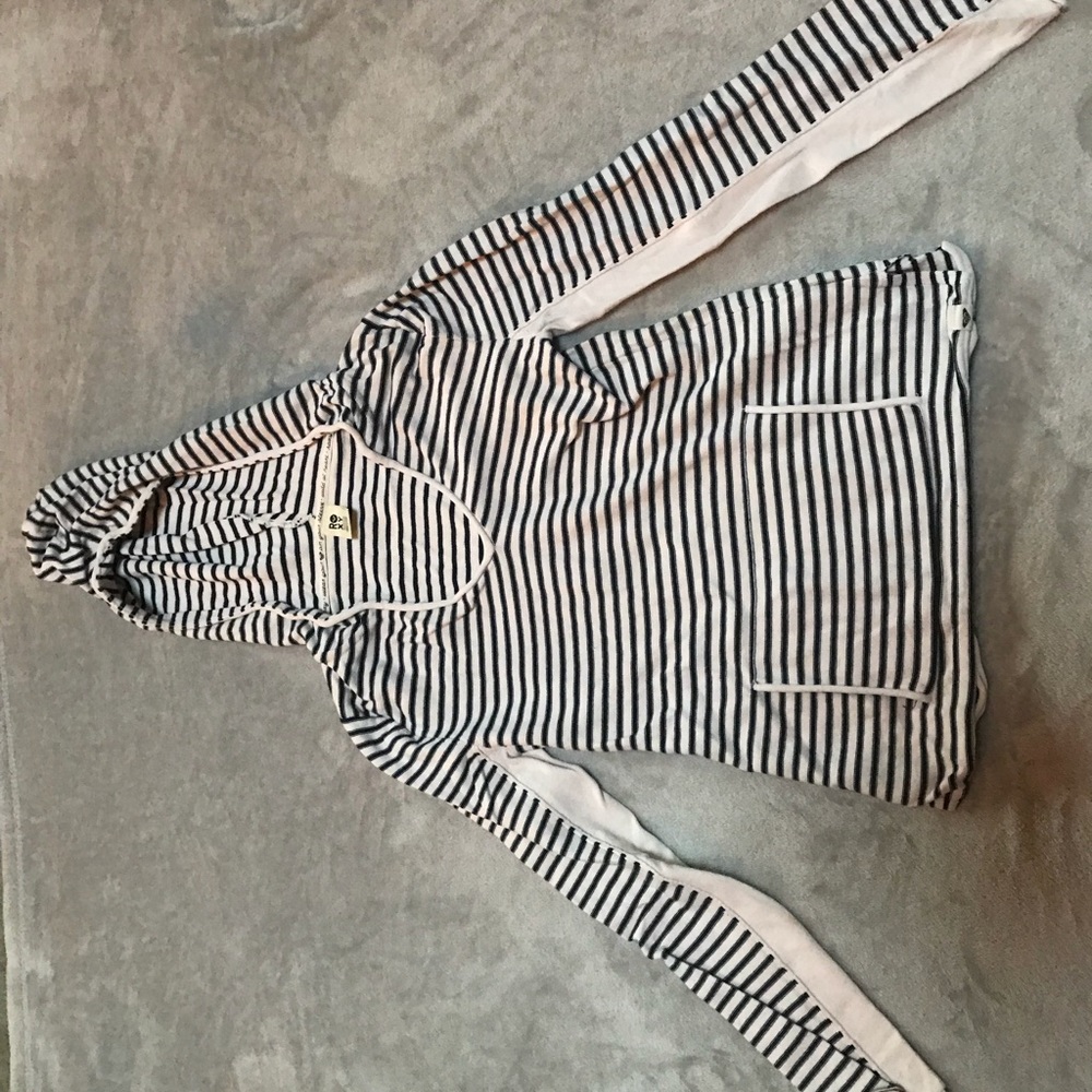 Roxy sweater, black/dark navy and white.